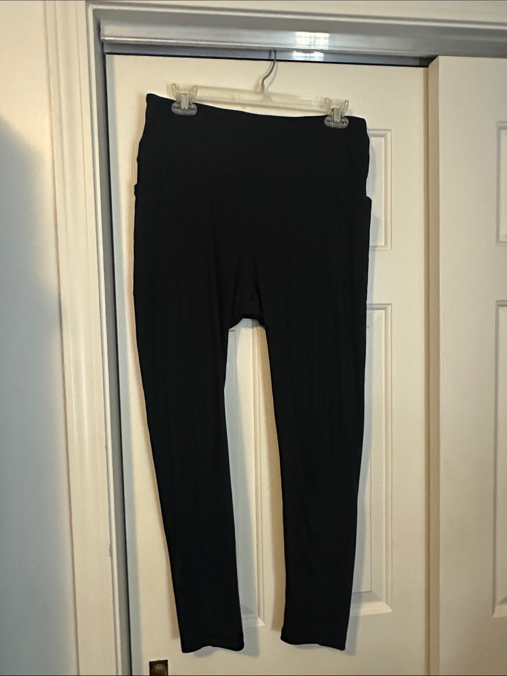 Victoria's Secret Black High-Waist Yoga Leggings